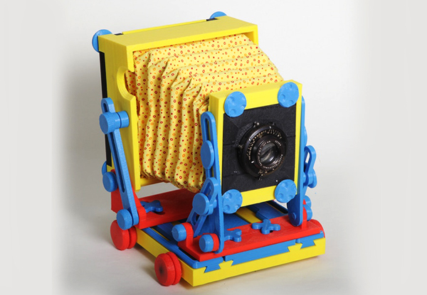外观独特的 3D 打印版 4×5 大画幅相机