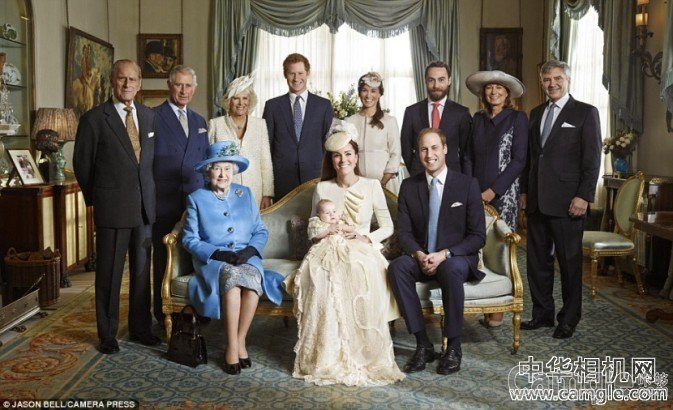 英国王室最新全家福