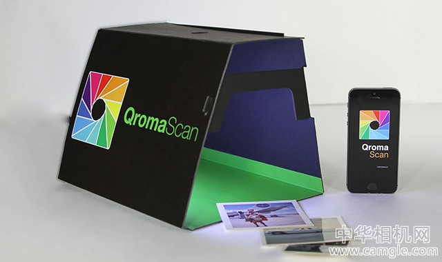 将照片扫描成数码文件的简易扫描仪：QromaScan