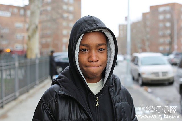 Humans Of New York刊出这张照片后，迅速筹到100万美元！