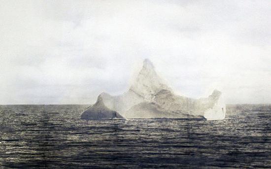 撞沉泰坦尼克号冰山照片曝光 拍卖估价1.5万英镑