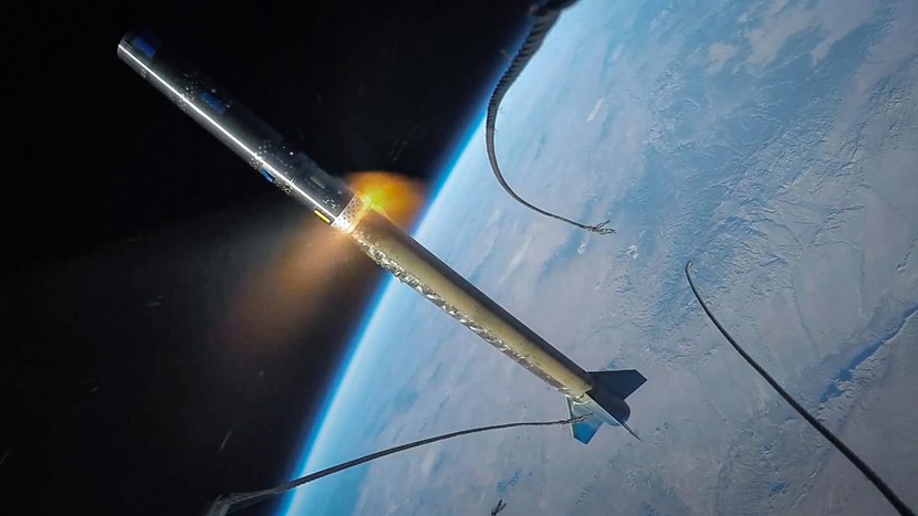 GoPro 运动相机固定在升空的火箭外壳，会拍摄到什么？